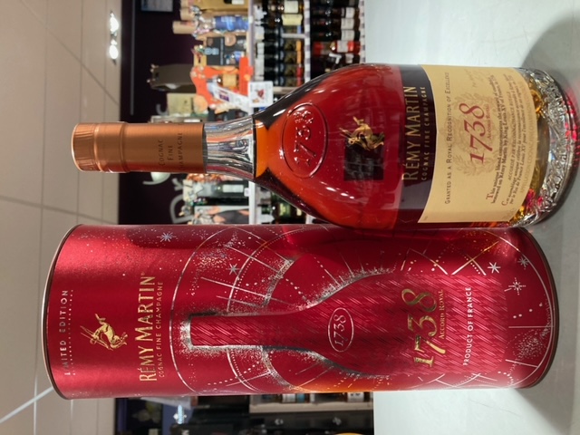 REMY MARTIN 1738 Accord Royal Giftpack EOY 2024 40% 70CL